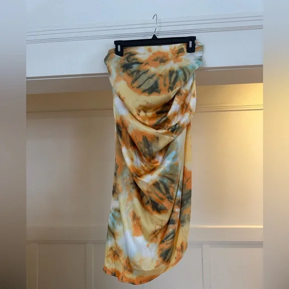 Two-piece pretty little thing set. NWT! - Picture 5 of 6